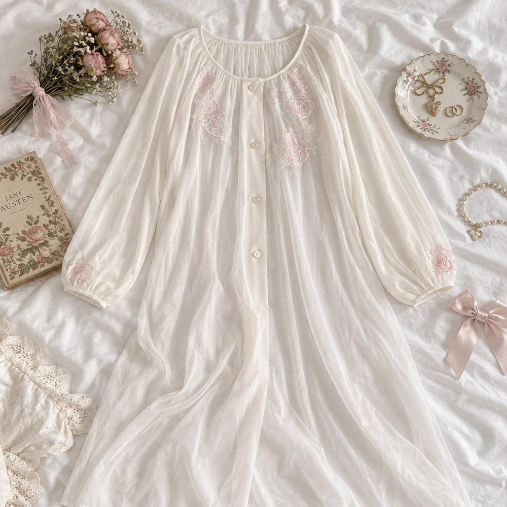 White fairy nightgown  Shadowline size medium vintage cream nightgown